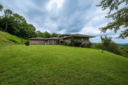 3056 Martin Hollow Rd, Culleoka, TN  38451