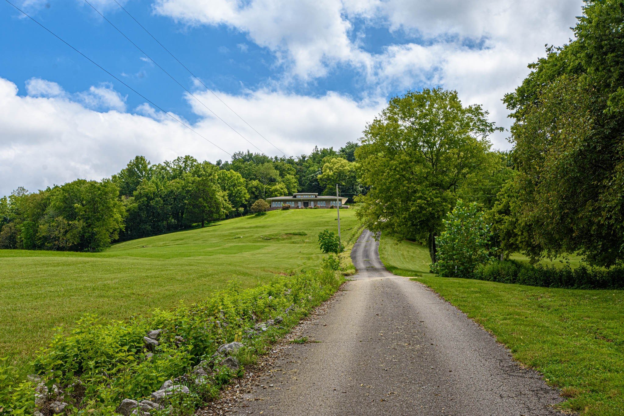 3056 Martin Hollow Rd, Culleoka, TN  38451