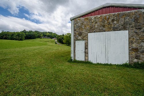 3056 Martin Hollow Rd, Culleoka, TN  38451