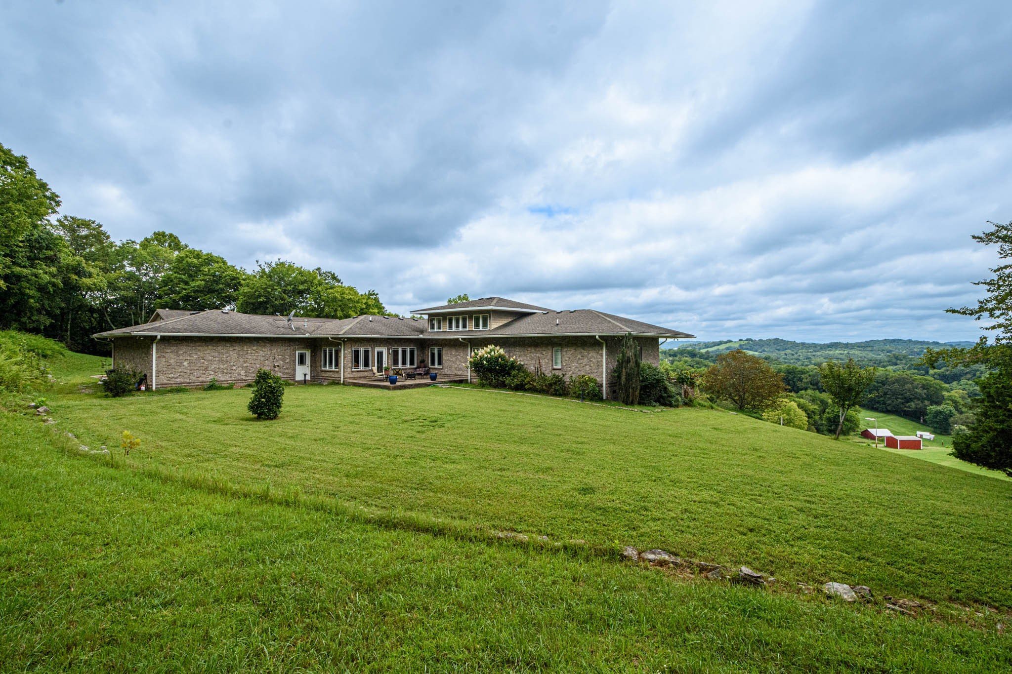 3056 Martin Hollow Rd, Culleoka, TN  38451