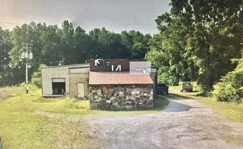 8681 Manchester Hwy, Morrison, TN  37357