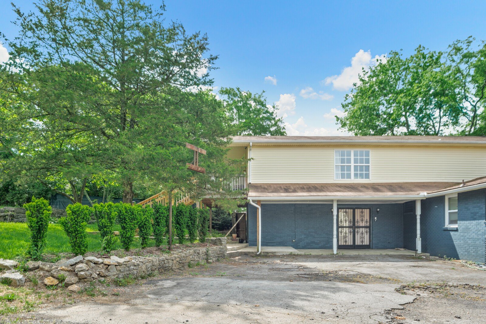 3523 Whites Creek Pike, Nashville, TN  37207