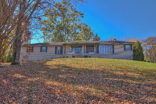 4037 Lake Parkway Ct, Hermitage, TN  37076