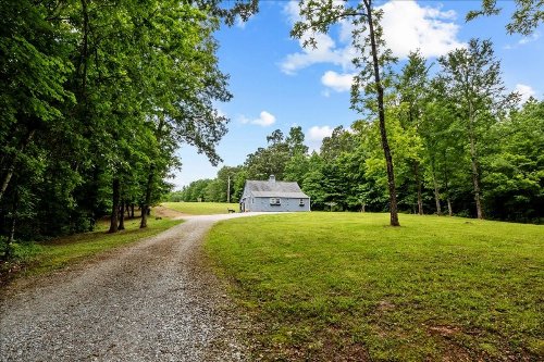 100 Croff Ln, MC EWEN, TN  37101