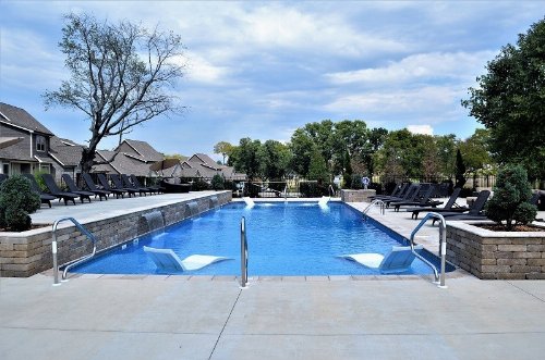 Suntan Court, Winchester, TN  37398