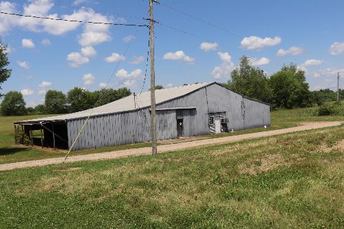 704 Highway 52 Byp, Lafayette, TN  37083