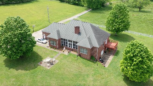 2312 Nashville Hwy, Columbia, TN  38401