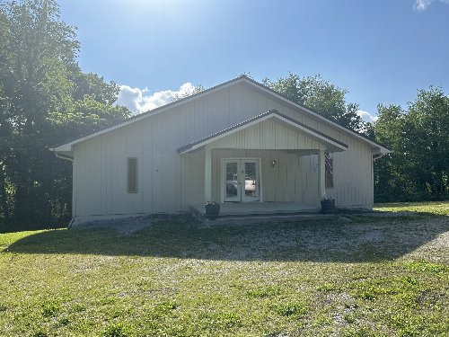 832 Allardt Hwy, Jamestown, TN  38556