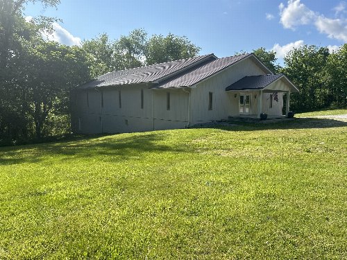 832 Allardt Hwy, Jamestown, TN  38556