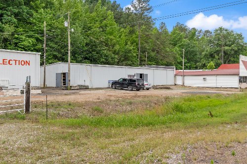 1416 Highway 70, Waverly, TN  37185