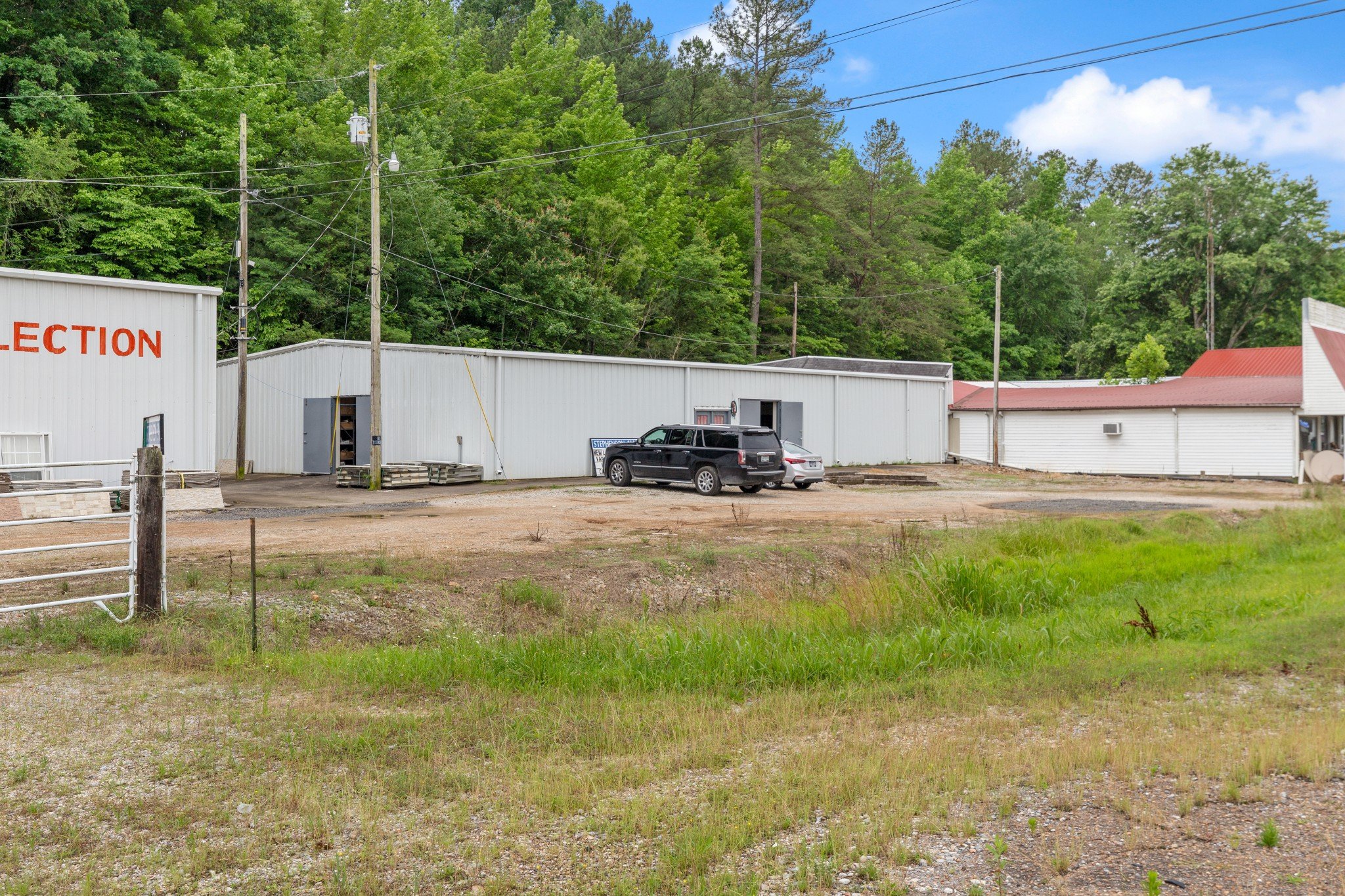 1416 Highway 70, Waverly, TN  37185