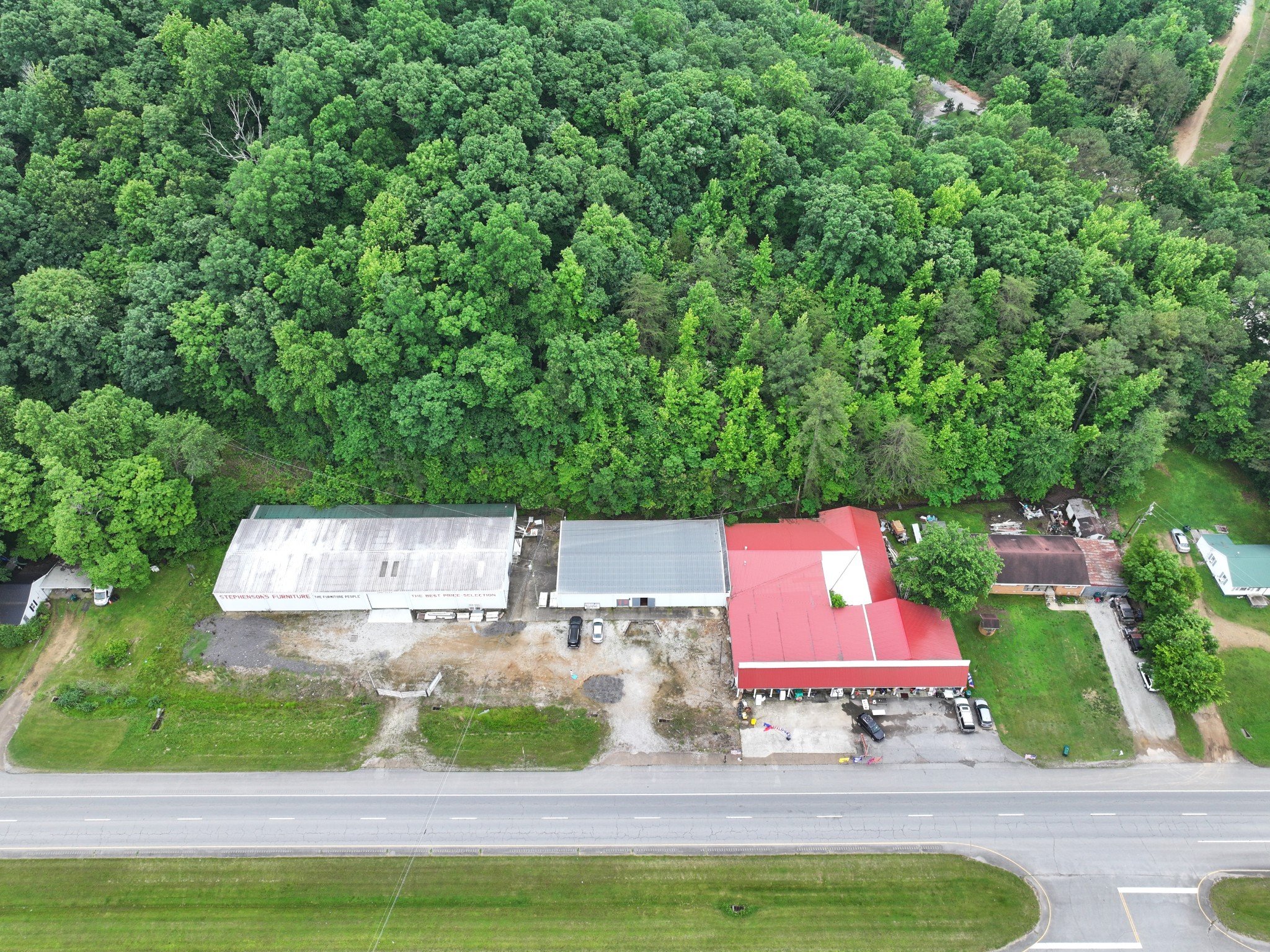 1416 Highway 70, Waverly, TN  37185