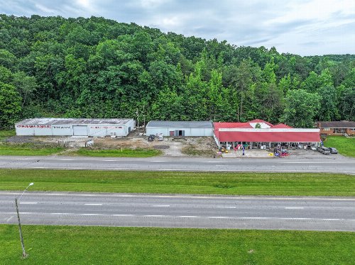 1416 Highway 70, Waverly, TN  37185