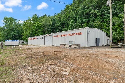 1416 Highway 70, Waverly, TN  37185