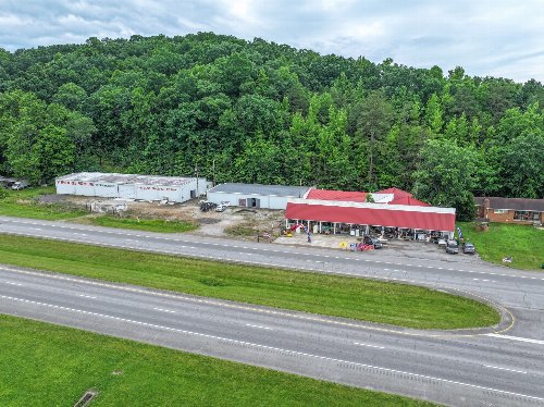 1416 Highway 70, Waverly, TN  37185