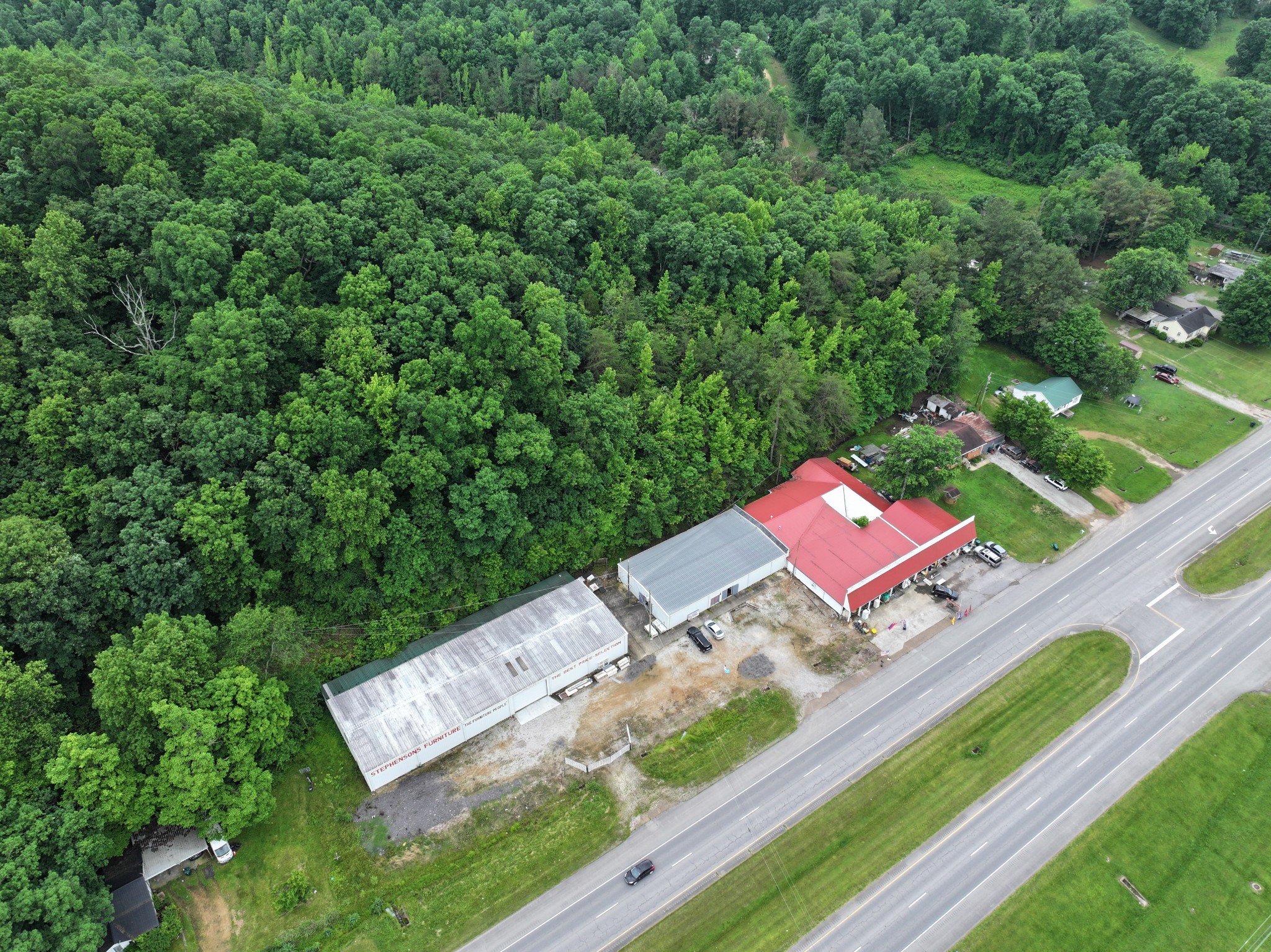 1416 Highway 70, Waverly, TN  37185