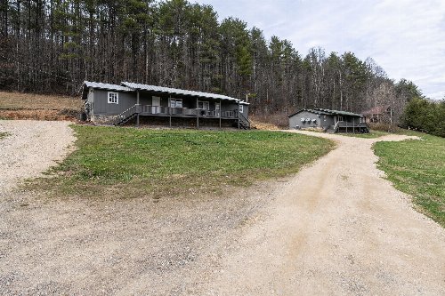 6672 Roan Creek Rd, Butler, TN  37640