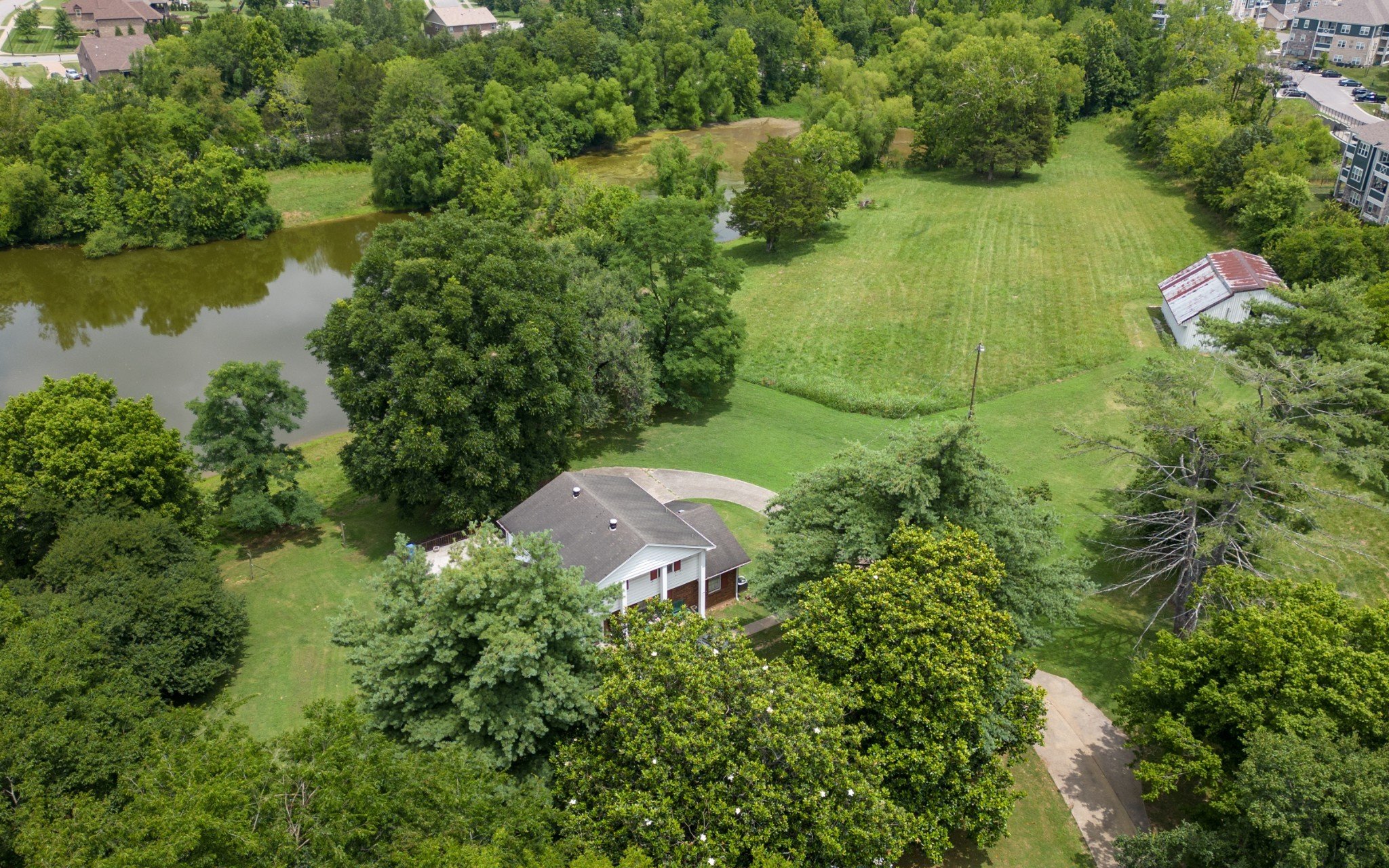 35 Prowell Lake Rd, Lebanon, TN  37087