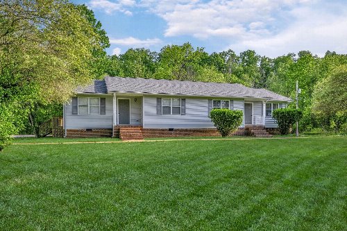 110 East Acres Avenue, Waverly, TN  37185