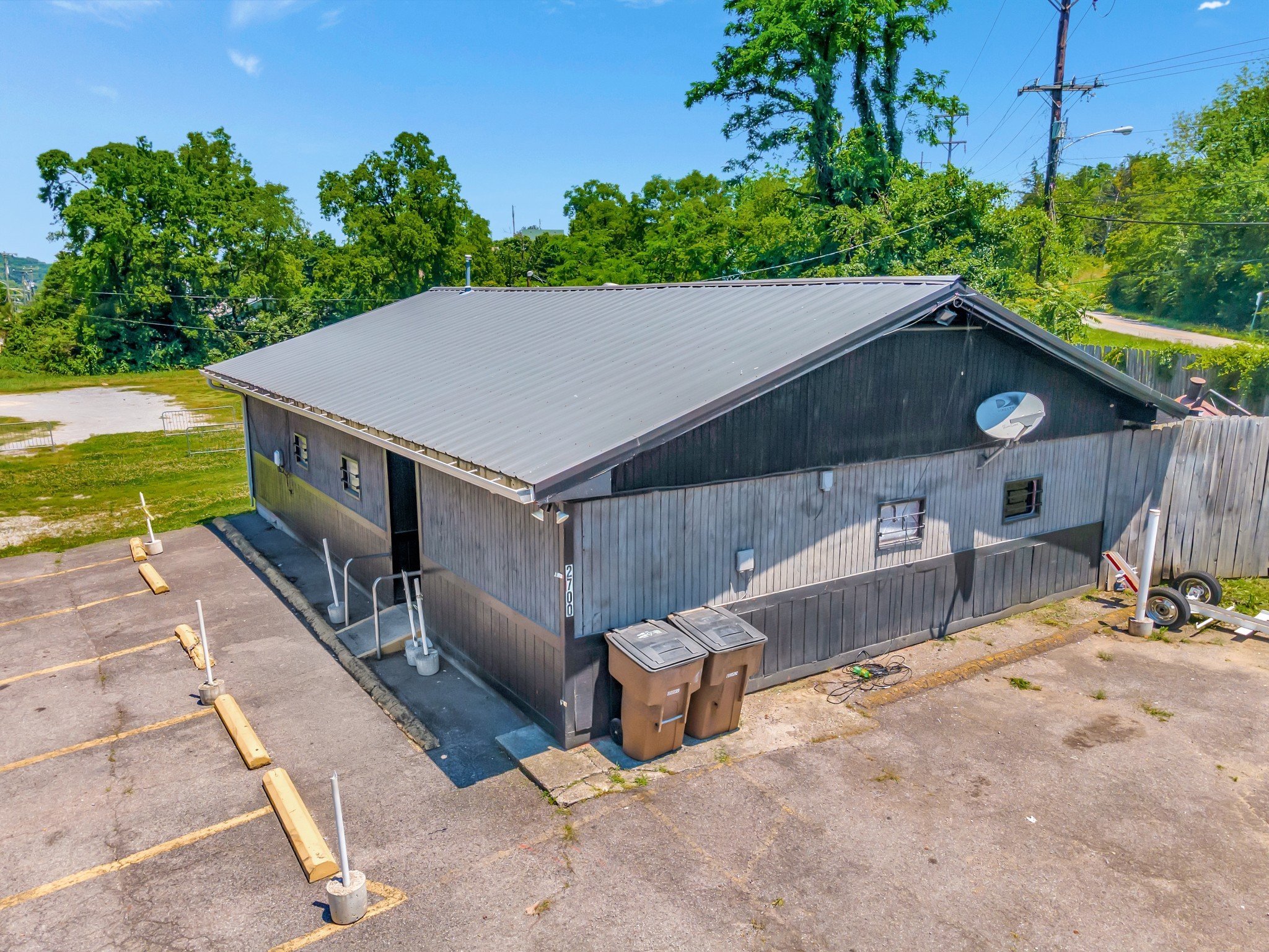 2700 Tucker Rd, Nashville, TN  37218