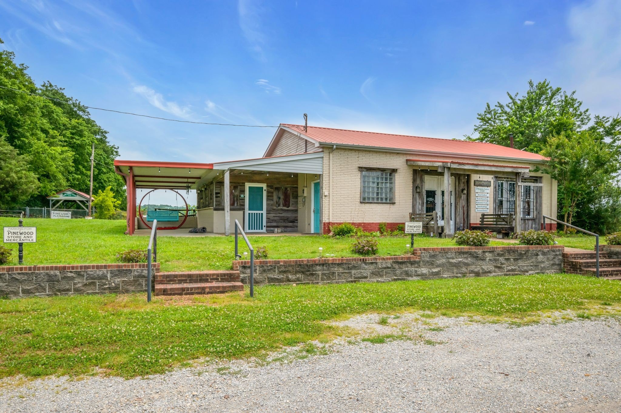 4950 Highway 48, Nunnelly, TN  37137