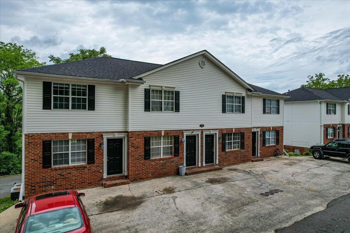 615855 Brown, Cleveland, TN  37311