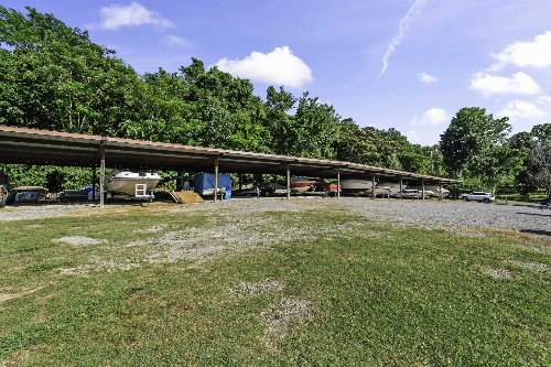 1403 Stewarts Ferry Pike, Hermitage, TN  37076