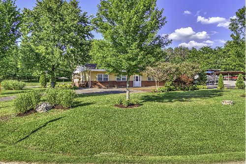 1403 Stewarts Ferry Pike, Hermitage, TN  37076