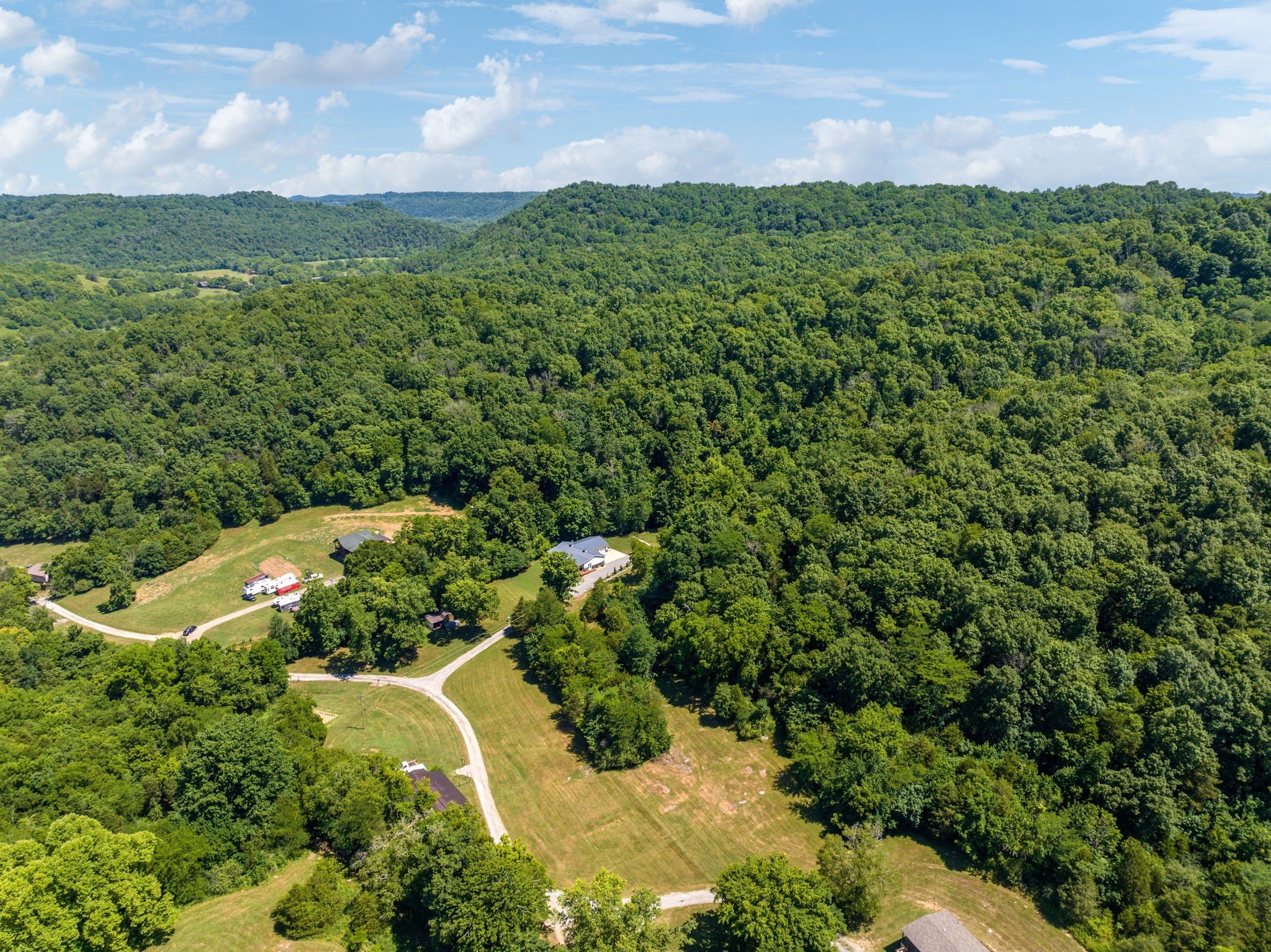 21 Maynard Hollow Ln, Lancaster, TN  38569