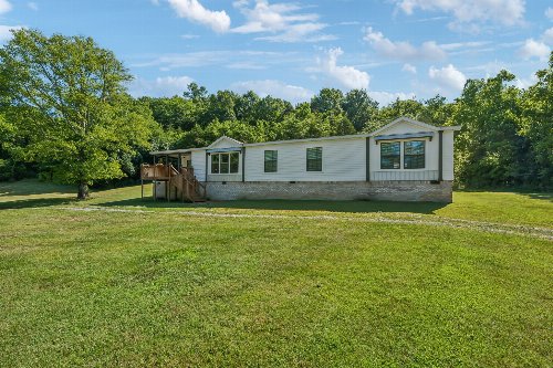 21 Maynard Hollow Ln, Lancaster, TN  38569