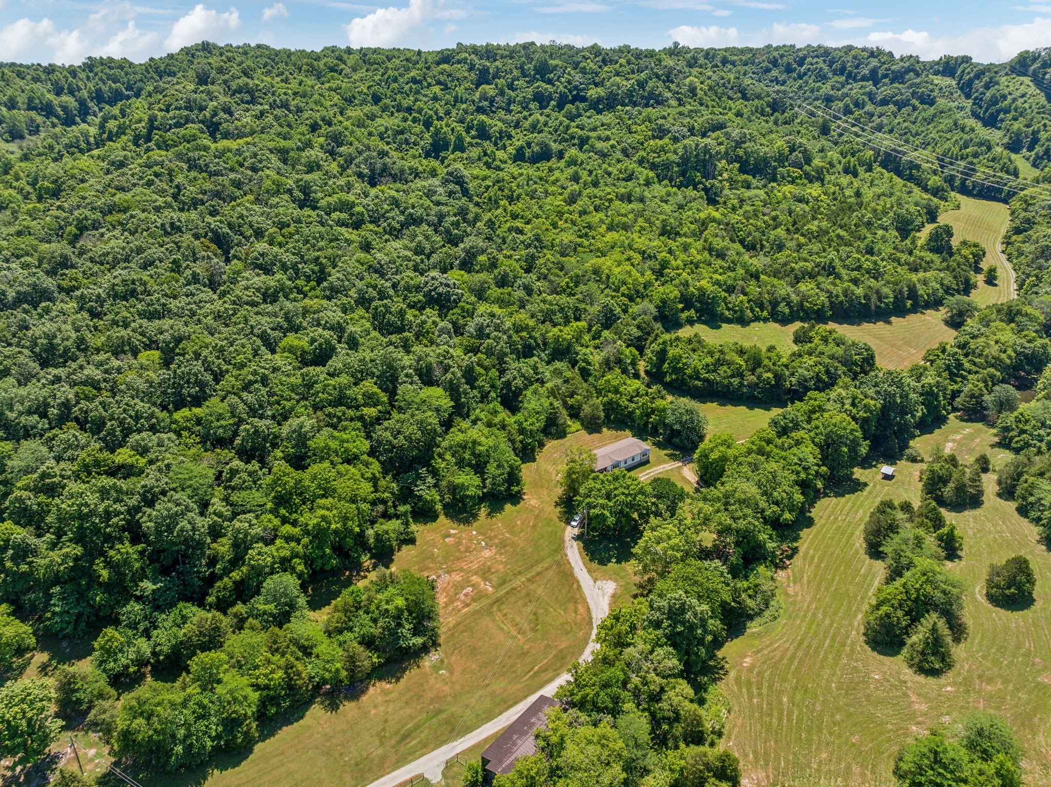 21 Maynard Hollow Ln, Lancaster, TN  38569