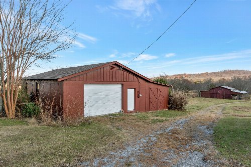 420 Sinking Creek Rd, Petersburg, TN  37144