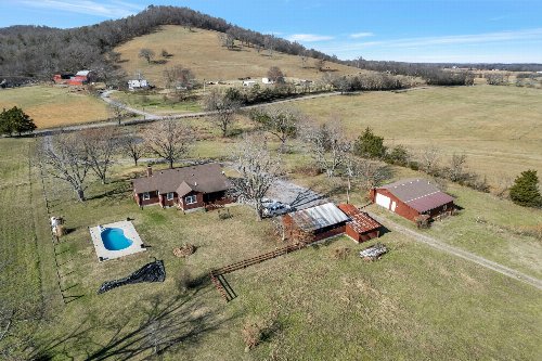 420 Sinking Creek Rd, Petersburg, TN  37144