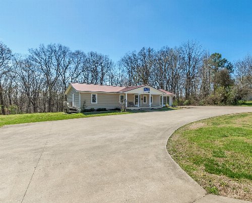 5652 Highway 100, Lyles, TN  37098