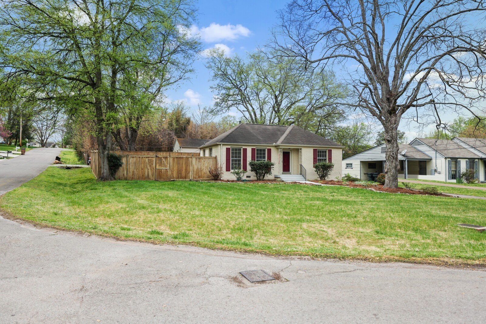 3417 Pleasant Valley Rd, Nashville, TN  37204