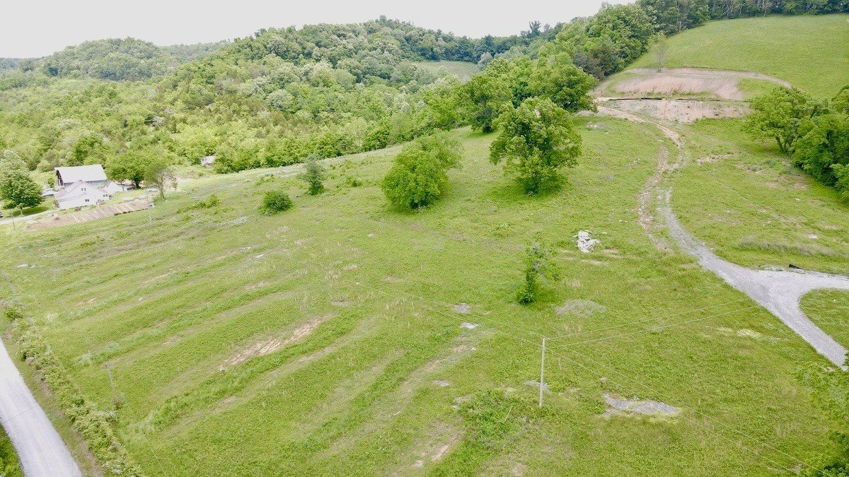 380 Puncheon Camp Rd, Bell Buckle, TN  37020