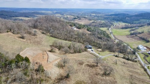 380 Puncheon Camp Rd, Bell Buckle, TN  37020