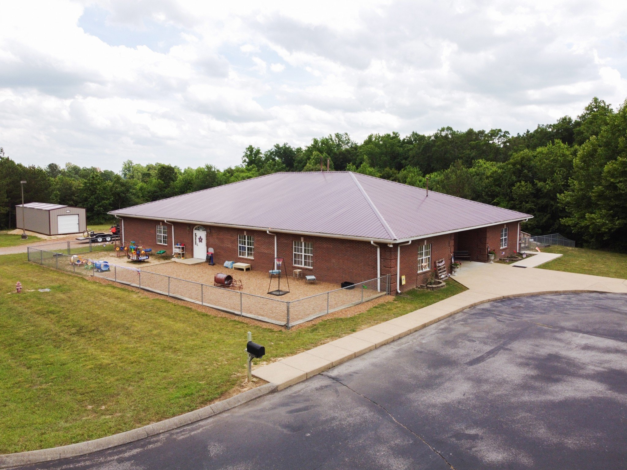 200 Bulldog Blvd, Centerville, TN  37033