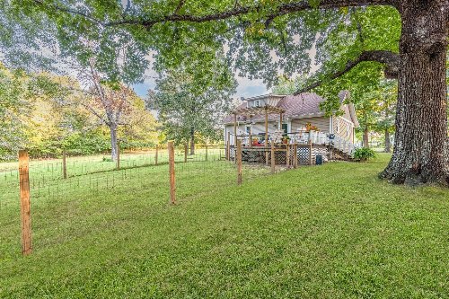 2020 Hwy 70 West, Dickson, TN  37055