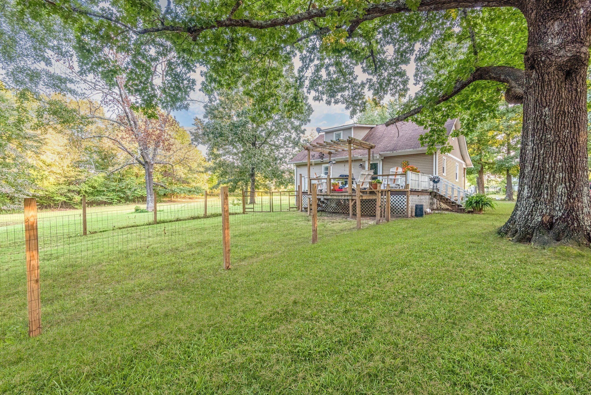 2020 Hwy 70 West, Dickson, TN  37055