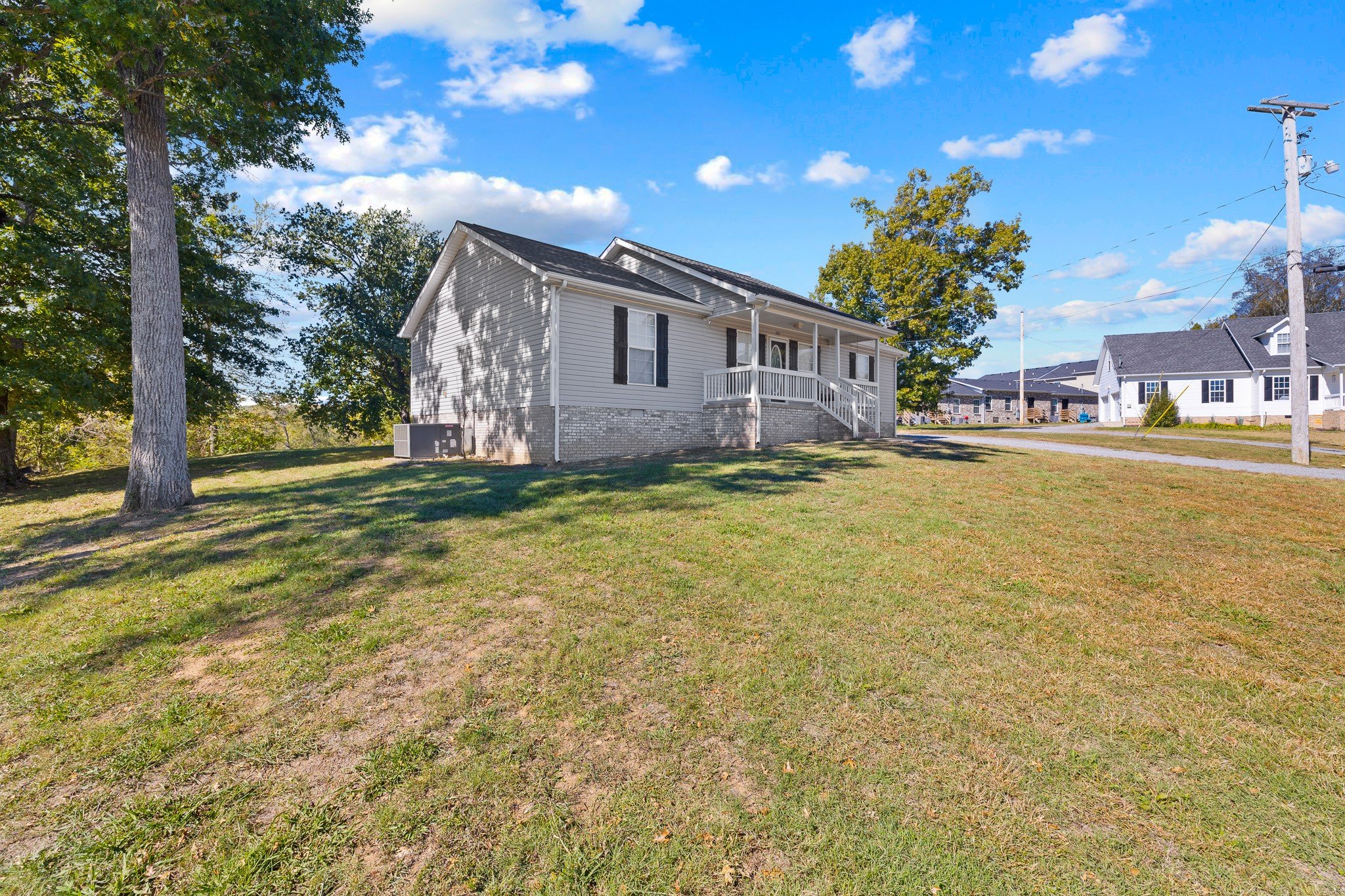 303 S Wood Ln, Shelbyville, TN  37160