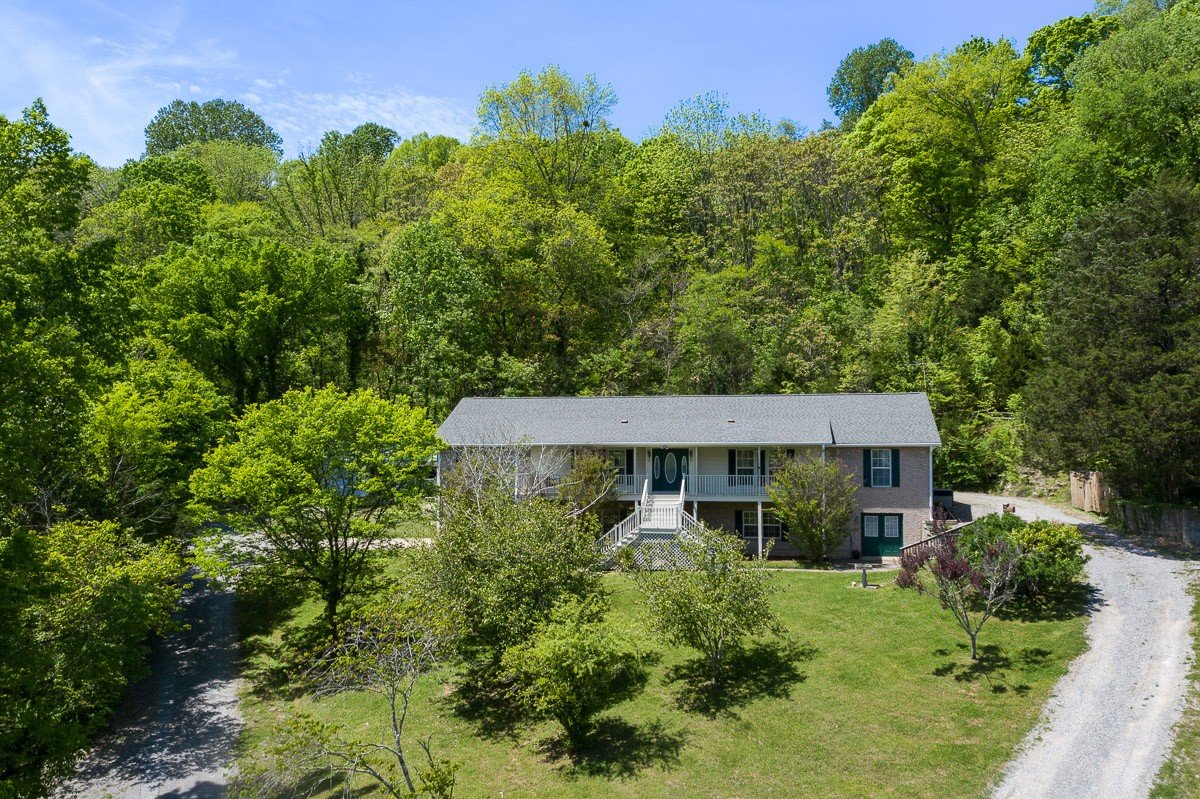 2263 Luster Rd, Goodlettsville, TN  37072