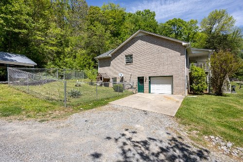 2263 Luster Rd, Goodlettsville, TN  37072