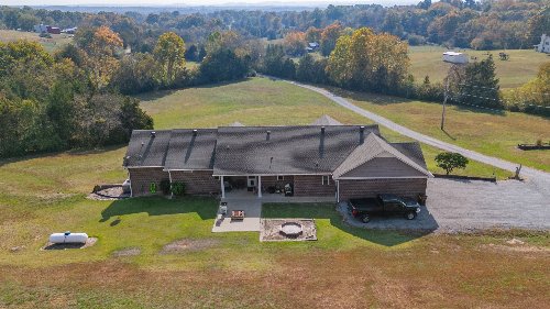 1313 Iron Bridge Rd, Columbia, TN  38401