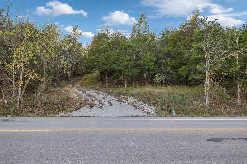 Columbia Highway, Pulaski, TN  38478