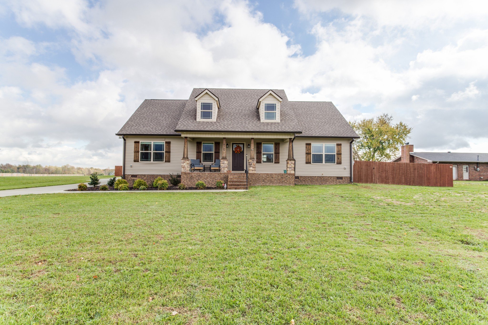 8566 Fredonia Rd, Manchester, TN  37355