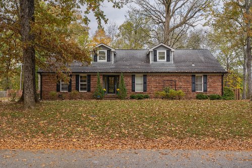 407 Valleybrook Road, Hixson, TN  37343