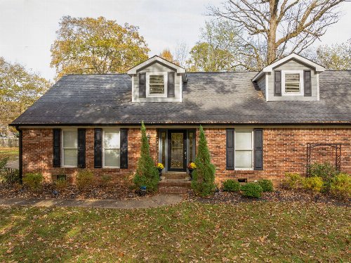 407 Valleybrook Road, Hixson, TN  37343