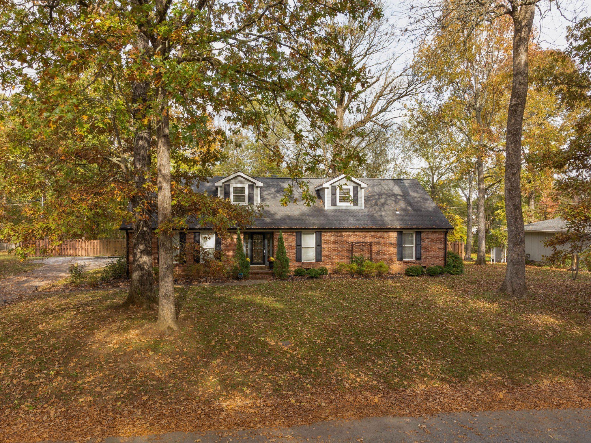 407 Valleybrook Road, Hixson, TN  37343