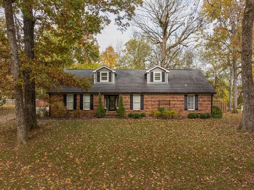 407 Valleybrook Road, Hixson, TN  37343